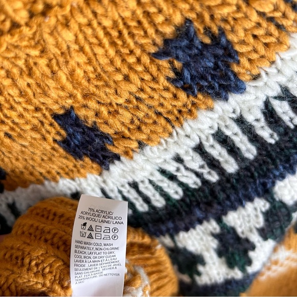 Lucky ~ Bold Fair Isle Knit Mustard  Crewneck Chunky Sweater- in size XS - Picture 8 of 16